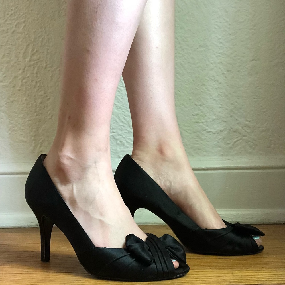 Nina New York black heels, size 9